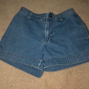 Gap Retro Cut Jean Shorts